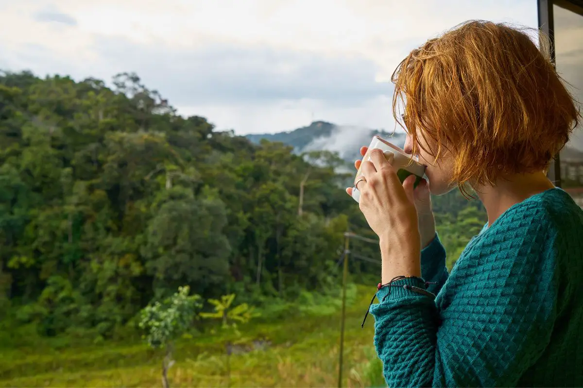 diabetic woman drinking coffee