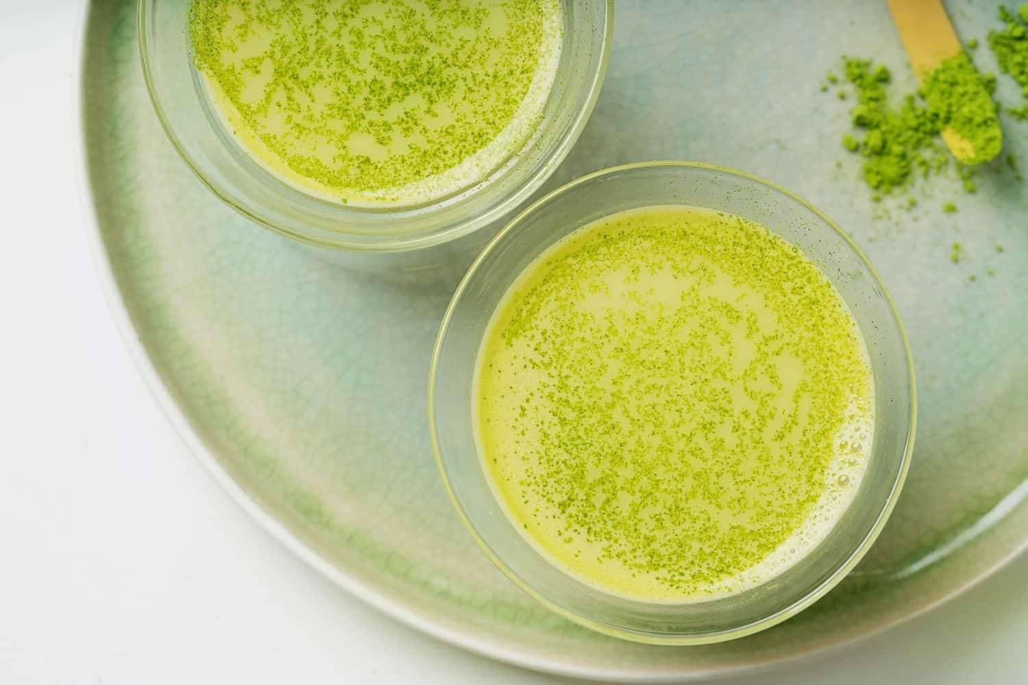 matcha latte healthy coffee alternative.