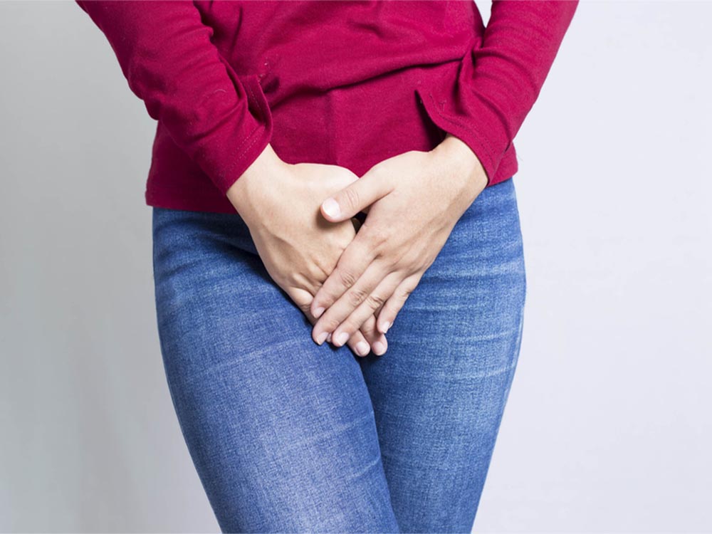 women is suffering from yeast infections