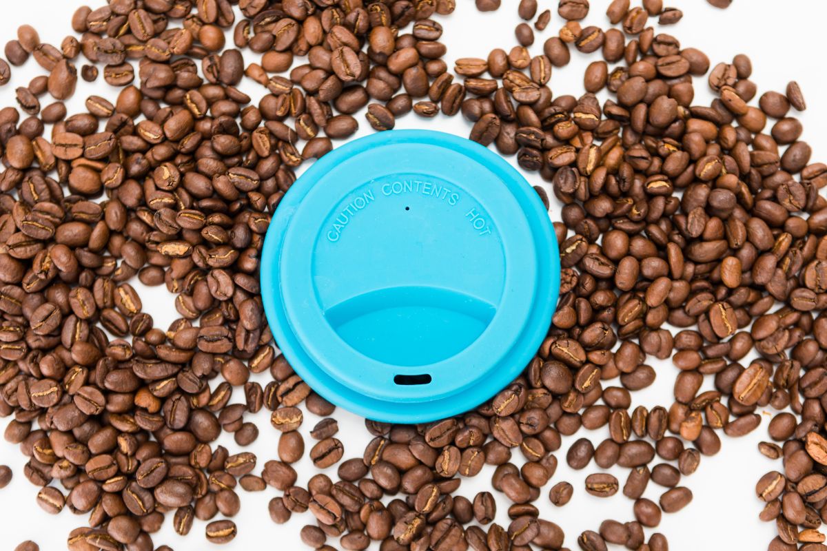 coffee lid second tiny hole