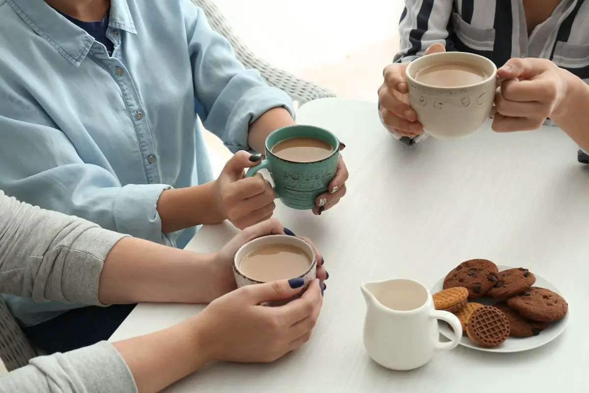 males vs females coffee drinking