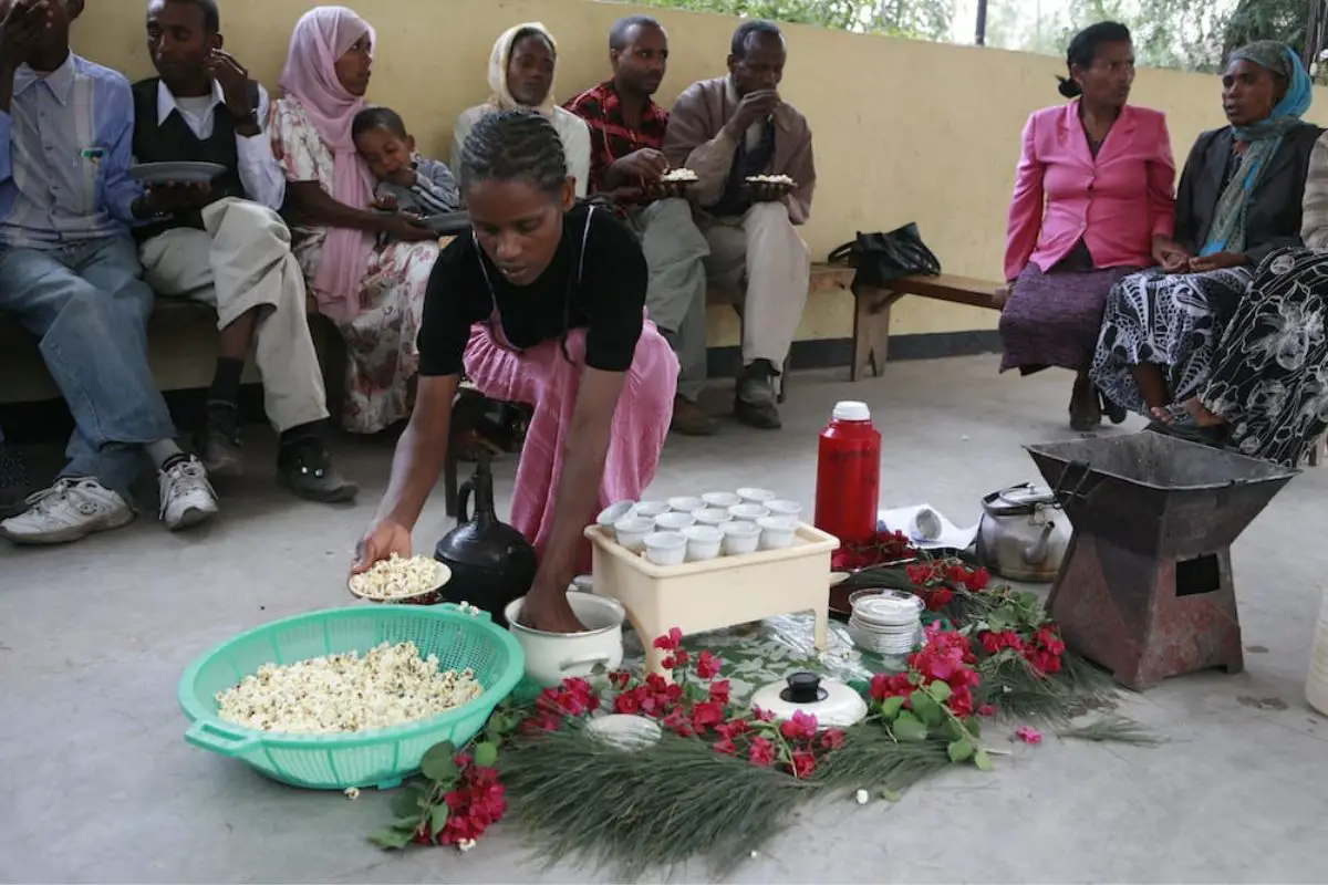 coffee ceremony Etiquette for Guests