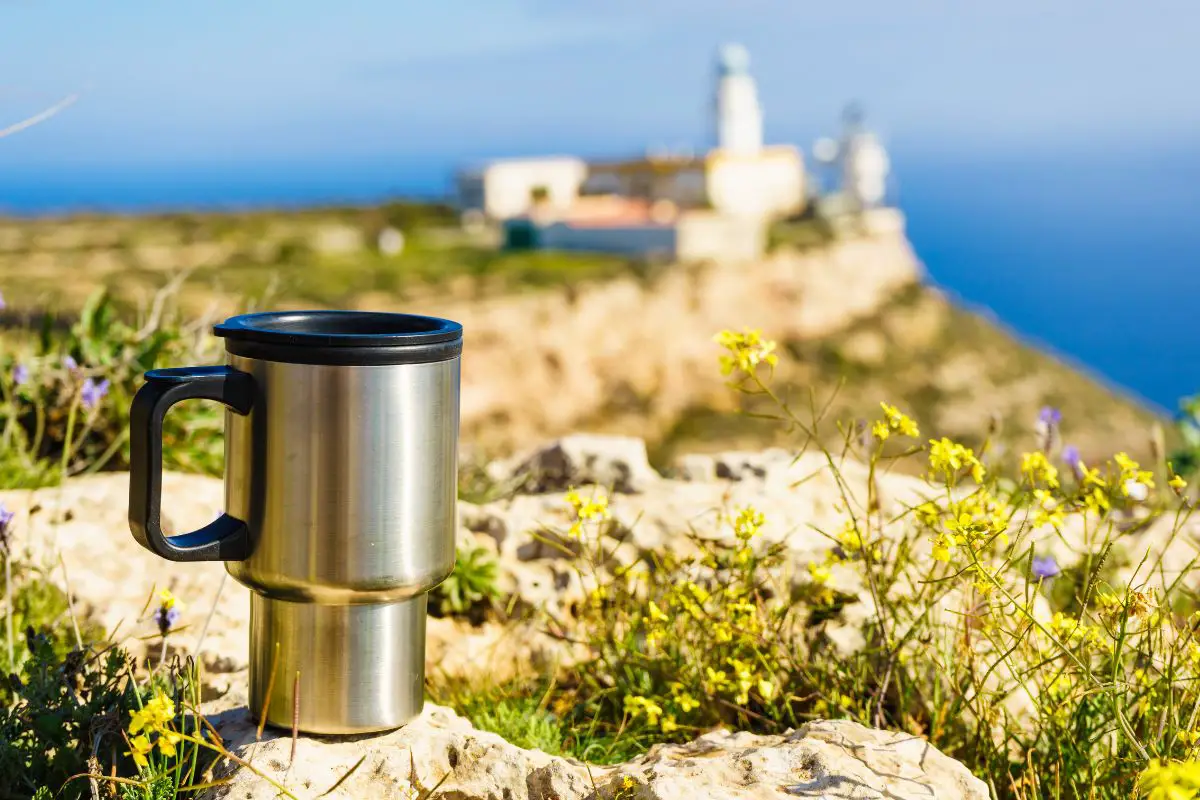 clean rubber seal coffee mug